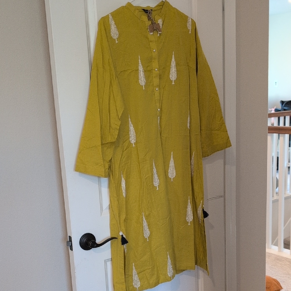 Elegant Mustard Kurta with White Embroidery